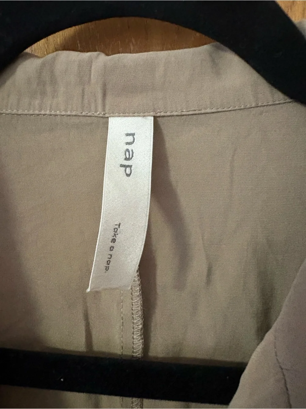 Nap Beige Button-Front Shirt with White piping S